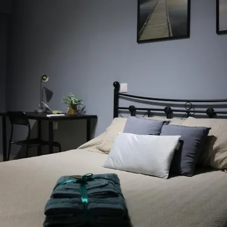 아파트 Semi-basement 50sqm Near Citycenter 코스 타운