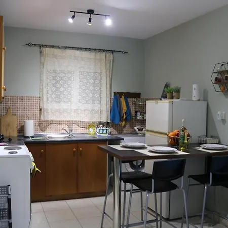 Semi-basement 50sqm Near Citycenter Διαμέρισμα *