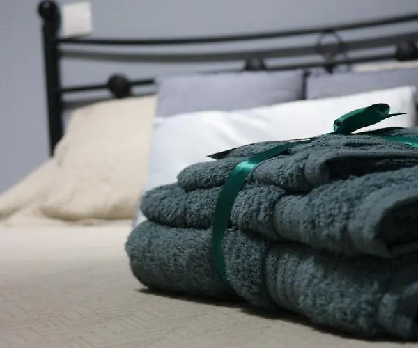 Semi-basement 50sqm Near Citycenter Lejlighed Kos By