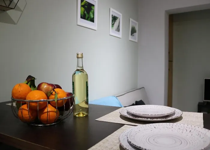 Semi-basement 50sqm Near Citycenter *