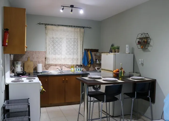 Semi-basement 50sqm Near Citycenter Lejlighed *